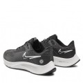 Nike Quest 2 Shield